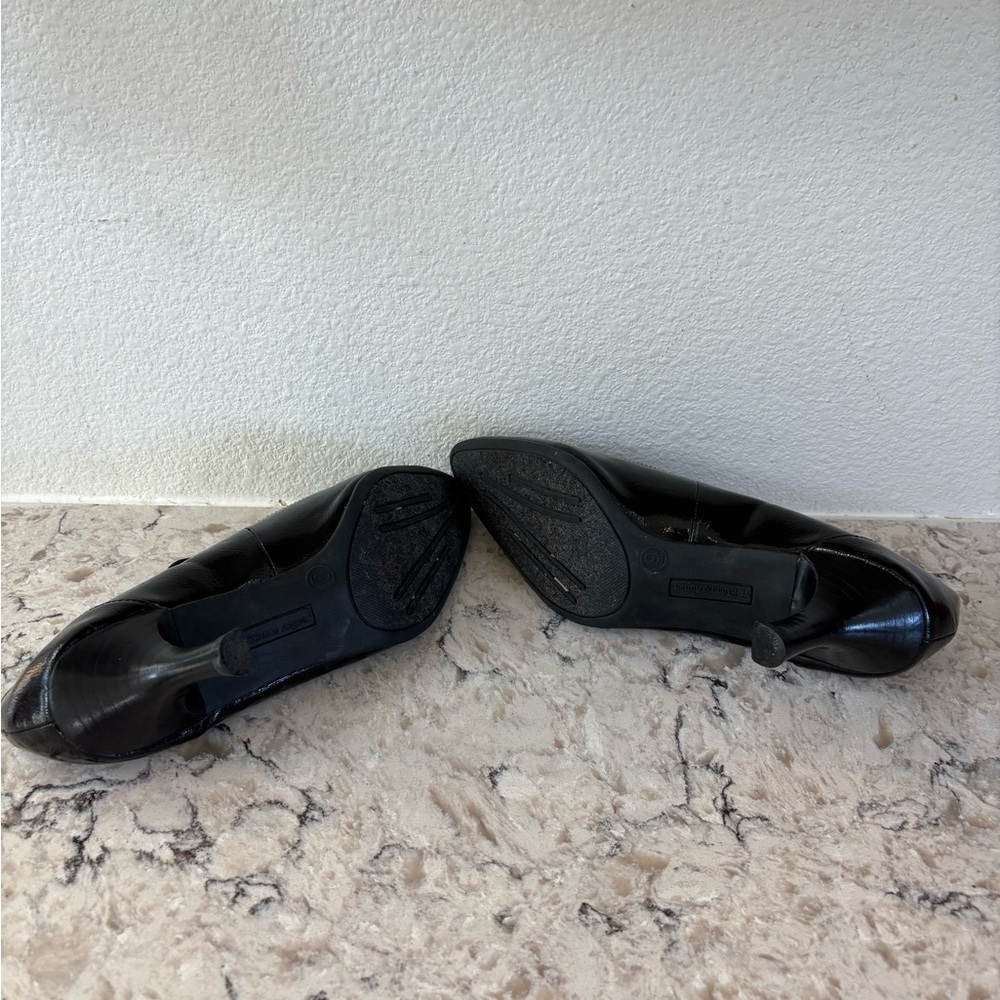 Etienne Aigner Black Patent Leather Heels - Picture 4 of 7